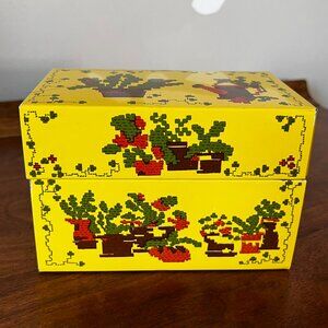 Vintage Syndicate Mfg. Co. Metal Tin Recipe Card Box Holder Yellow Potted Plants